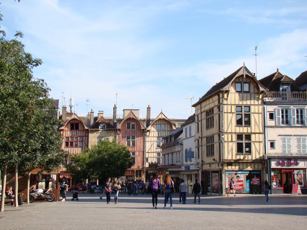 Bel Appartement Coeur De Ville Troyes Luaran gambar